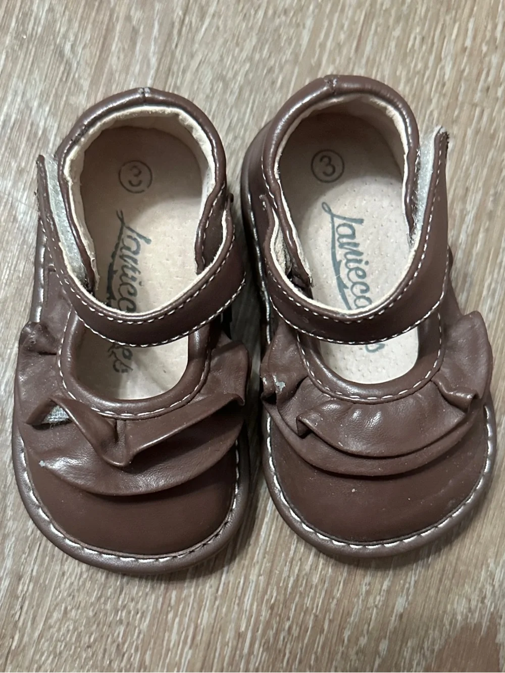 Laniecakes toddler baby  Mary Jane shoes ruffled bow Size 3 Alligator